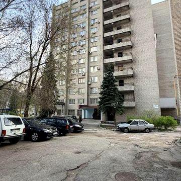 40 м² на стадіі ремонта  по вул. Українська, 37