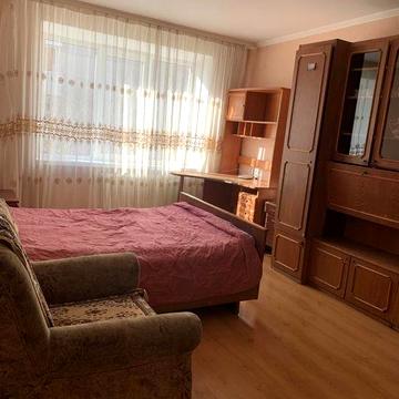 Продам трьохкімнатну квартиру