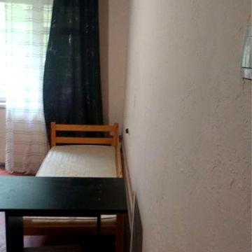 Вільна 1 к квартира по вул Грінченка , односпальне ліжко