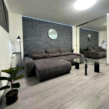 Сдам 2 х комн квартиру в ЖК Ривер Парк