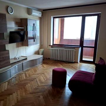 Здається з 06.04-2х к.кв м.Деміївська Проспект Науки