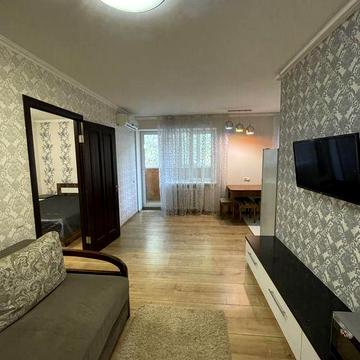 Оренда двокімнатної квартири з автономним опаленням пр.Ушакова