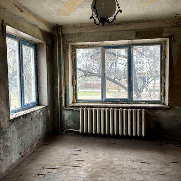 Квартира 2к , Воскресенський пр-т, 18а(повністю під ремонт)