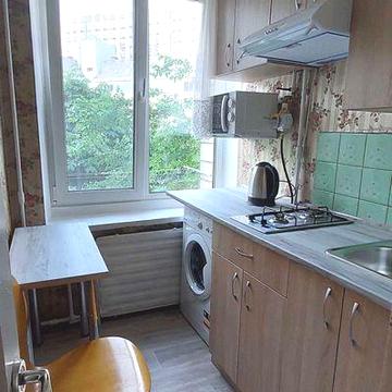 Хозяин,  1-к квартира  М. Лукьяновская Шолуденко 31А Лукьяновка  5 минут