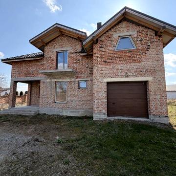 Новий будинок с. Драгомирчани, Нові Березняки