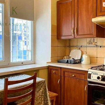 Продам 2-кім.квартиру,вул.Степанівни Олени 50 Косметичний ремонт !