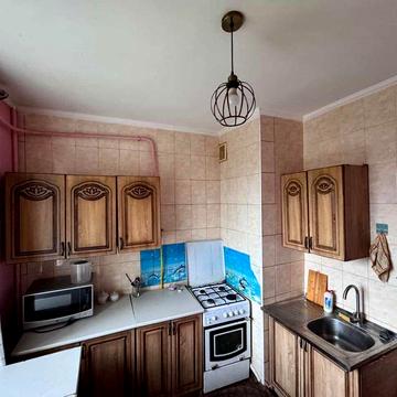 Сдам 2-х комнатную квартиру район копаная балка, свет не выключают!!