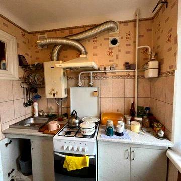 Здам 1 к/к в чудовому  районів міста