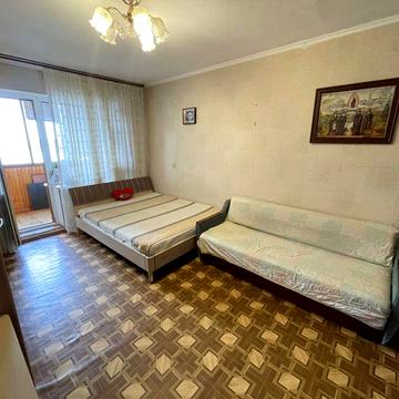 Оренда 1к квартири Ревуцкого 44