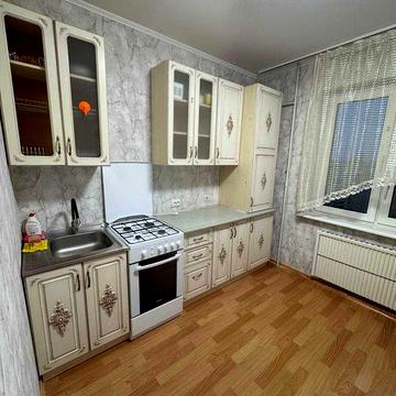 Оренда квартири Здам квартиру на довгий термін євроремонт