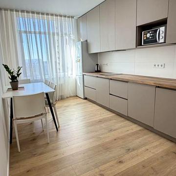 Оренда затишної однокімнатної квартири 40 м. ЖК "Кришталеві джерела"