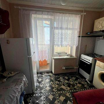 ЗДАМ 1-кімнатну квартиру по вул Дашкевича (10-хв.до метро Чернігівська)