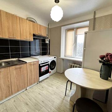 1 кімнатна вул. Соборна, Друкарня/«Тіпографія»