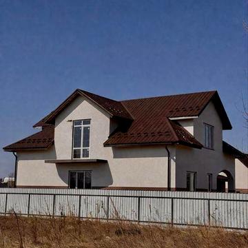 3хв від Набережної, поруч неймовірні соснові ліси, озера