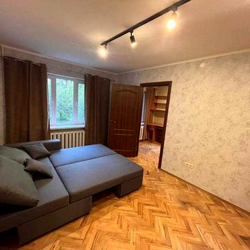 Здається в оренду 2-кімнатна квартира по вул. Тарнавського