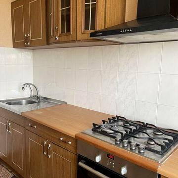 Сдам 2 ком квартиру на Затонского