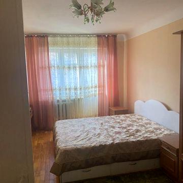 Білецького  5Б. Відрадний. Однокімнатну кв. Здам. Вільна.