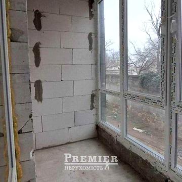 Смарт-студія 25м² з великою лоджією в зданому Клубному Будинку, Закрита територія, Слобідка, 10 хв до Центру