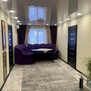 Частина будинку, з окремим входом 82 кв /м , гараж, літня кухня з газ