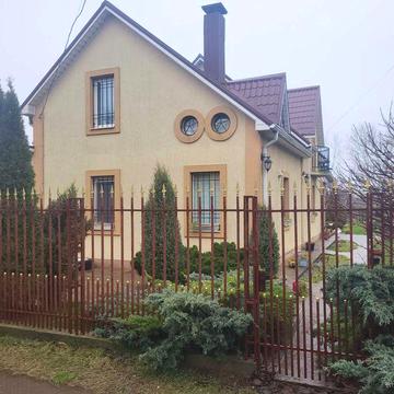 Сдам дом в Новосёловке. Свой берег, камин.