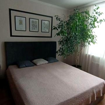 Продам 2 ком. квартиру пос. Кот.