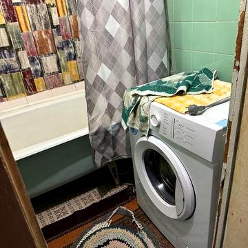 Центр 3 кімнатна по вул. Шевченка  можна з тваринами