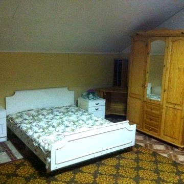 Оренда 1 кімн. квартири 50 м.кв. в Петропавлівській Борщагівці, вул. Оксамитова 18