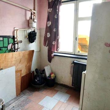 Продам 1 кім. кв. На вул. Київська