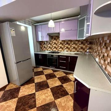 ГОЛЛІВУД! Здам Велику 2 кімн.кв по вул Грушевського 1 Травня