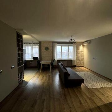 Оренда квартири студія+ 1 кімната, центр, довгостроково! Від власниці