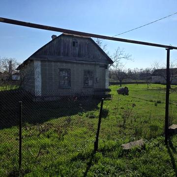 Продам дачу в селі