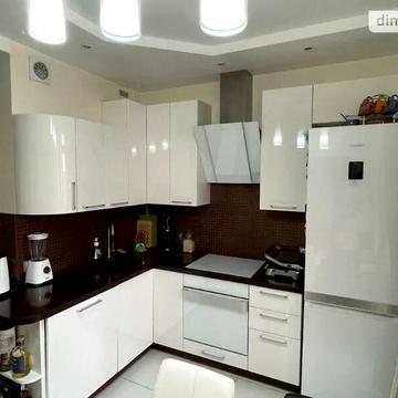 Довгострокова оренда 3к Квартира Робоча вулиця