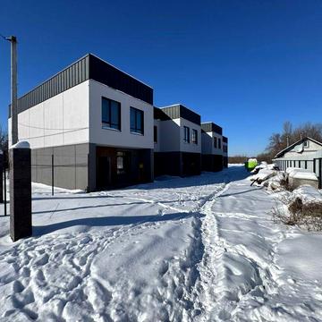 Продаж! ТаунХауси  біля ринку Гостомель. Супер цена від 55000$. Програми!