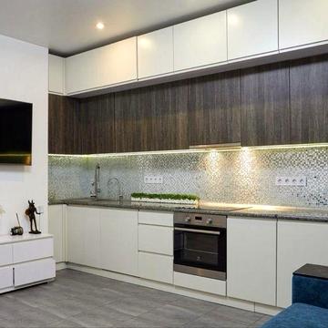 Власник  Оренда 3 - кім.кв ЖК Авіа Вишневе  ГЕНЕРАТОР ліфти та вода