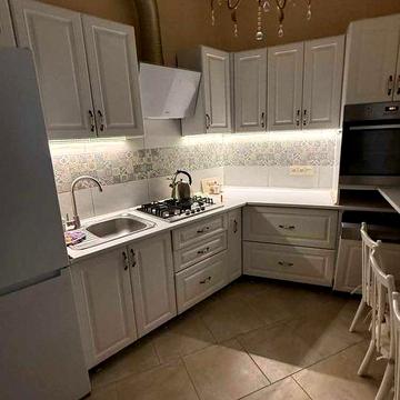 Здається 3-к квартира у Ближньому Центрі по вул. Тершаківців