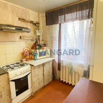 Продаж 2-к квартири під оновлення