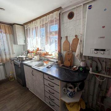 Будинок в центрі Бородянки!