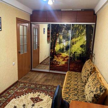 Продам 2х кімнатну квартиру  пос.40років