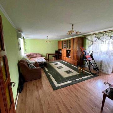 Продаж квартири 110кв 4 окремі кімнати