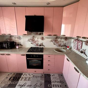 Продаж трикімнатної квартири з ремонтом, р-н ПЗР.