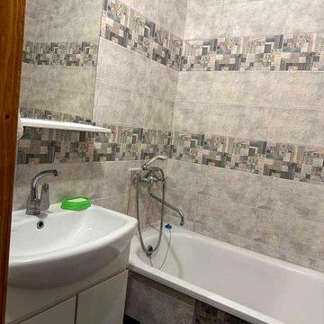 Сдам 2-ку улучшенной планировки на Роганском жилмассиве