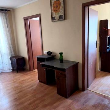 Здається квартира на довгостроковий термінтермін.