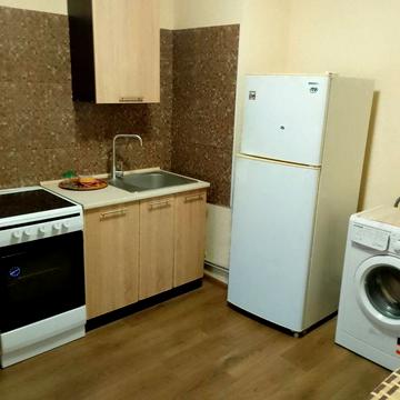 Сдам квартиру пр- т Небесной сотни