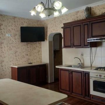 Трикімнатна квартира в Приморському районі неподалік моря