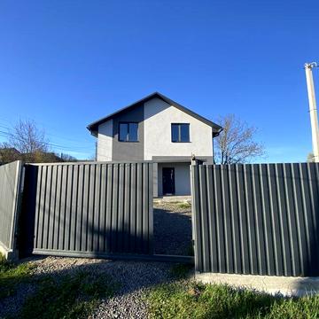 Чистовий 2-х поверховий будинок 105м