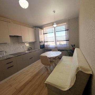 Однокомнатная квартира с новым ремонтом в ЖК "53 Жемчужина" Кадорр Груп! Укомплектована! на комфортном 7 этаже ЖК "53 Жемчужина"