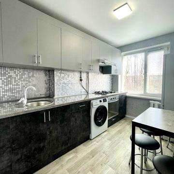 Продаж 2 кімнатноі квартири в Центрі міста