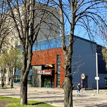 Продаж 2х кімнатної квартири з новим ремонтом по вул. Матросова