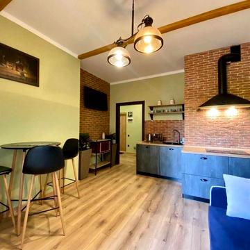 Леонтовича вул. (Бєлінського), 16