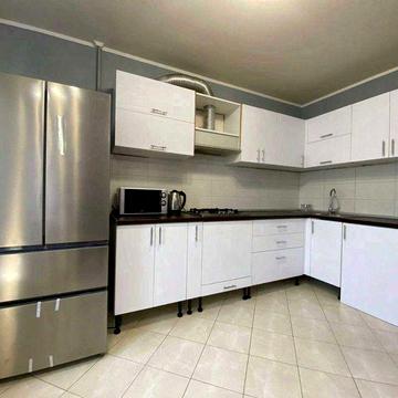 Оренда двокімнатної квартири по вул Ярошинської